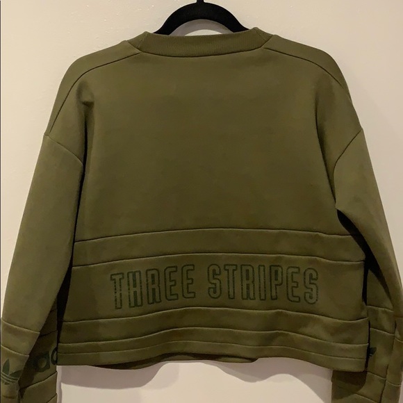 NWT Adidas Olive Green Cropped Sweater SzL - Picture 4 of 4